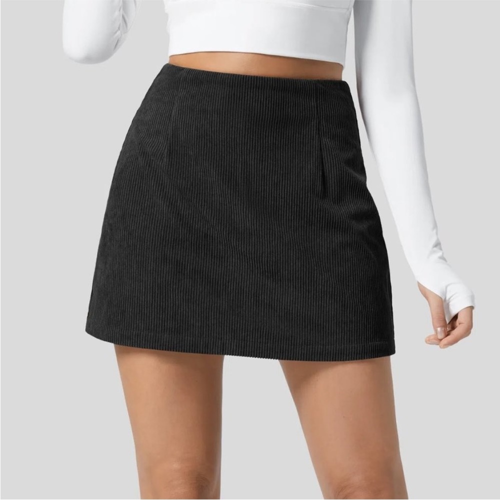 Nwt’s Halara High Waisted Corduroy Skirt Sz S Black Invisible Zipper 2-in-1